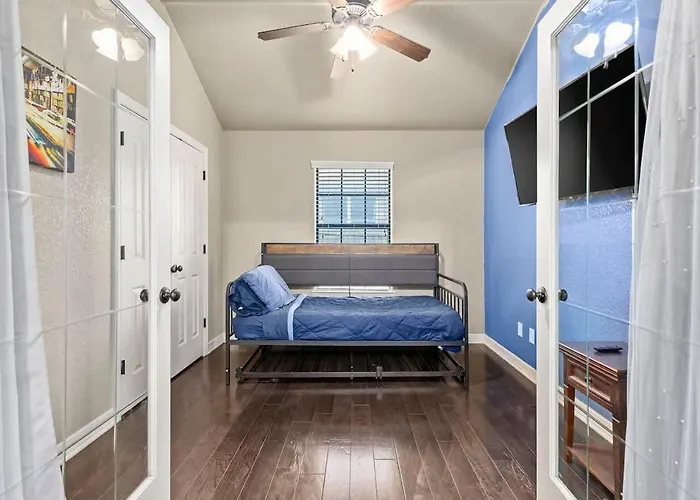 New House 8-10ppl Families & Groups Pets * Killeen