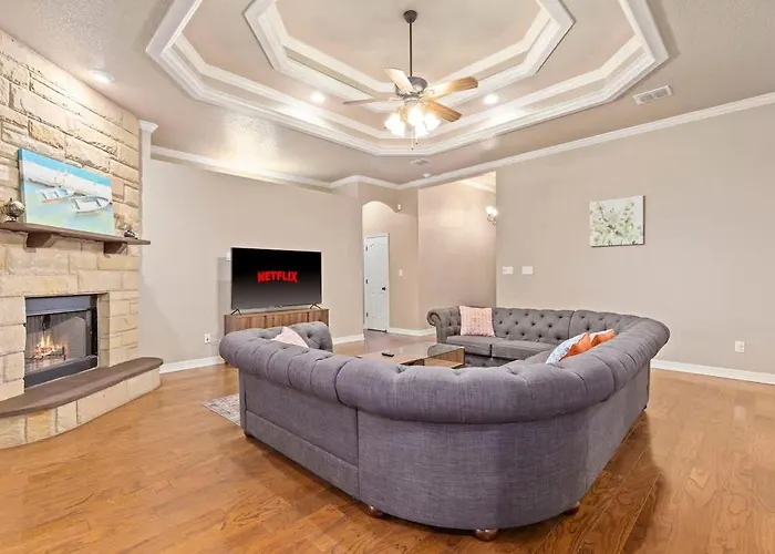 New House 8-10ppl Families & Groups Pets * Killeen