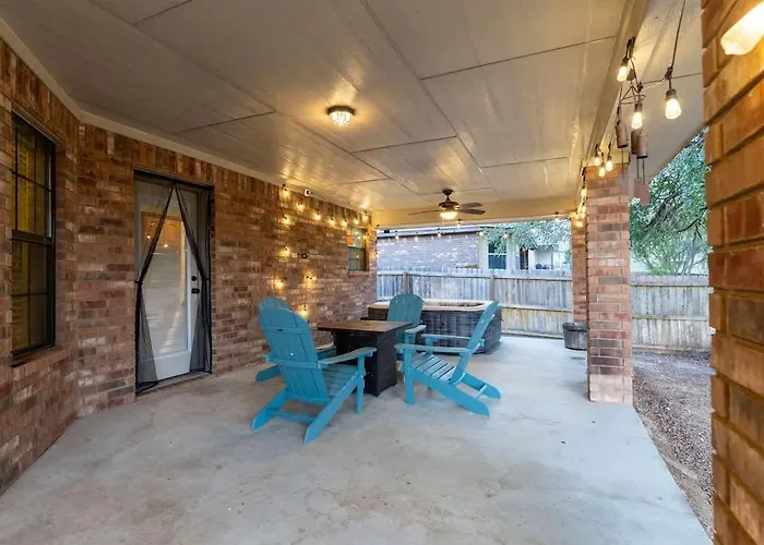 New House 8-10ppl Families & Groups Pets Killeen